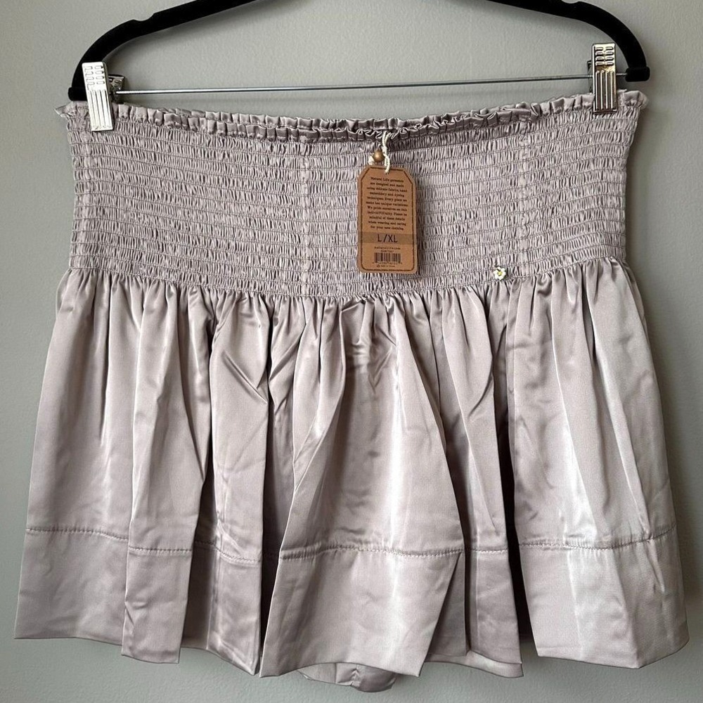Natural Life Skort L/XL Gray Smocked Ruffle Boho Feminine Romantic Coquette Grey